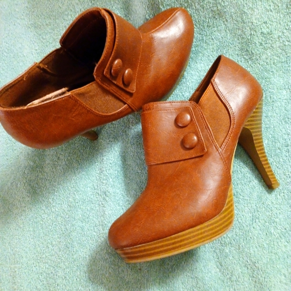 Fiona Bootie